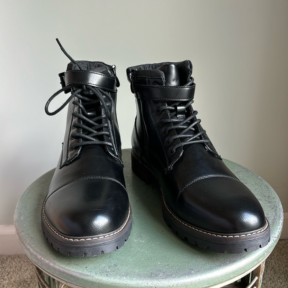 Robert David chapter boots